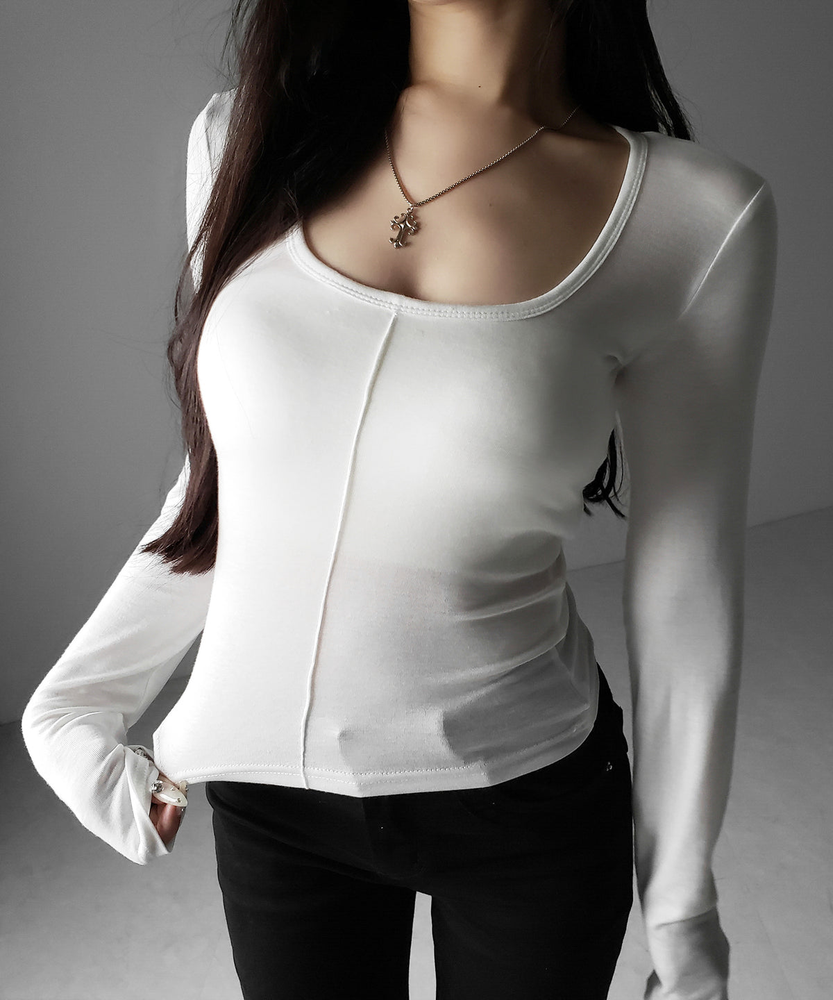 オープンネックタイトフィットルーズドレープ長袖Ｔシャツ ／ open neck tight fit loose drape long sleeve T-shirts