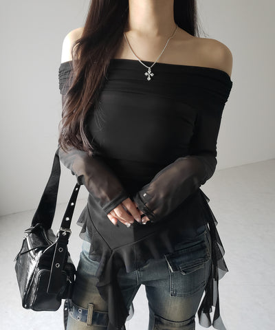 【 ２color 】アシンメトリーフリルオフショルシアートップス ／ asymmetrical frill off-shoulder sheer tops