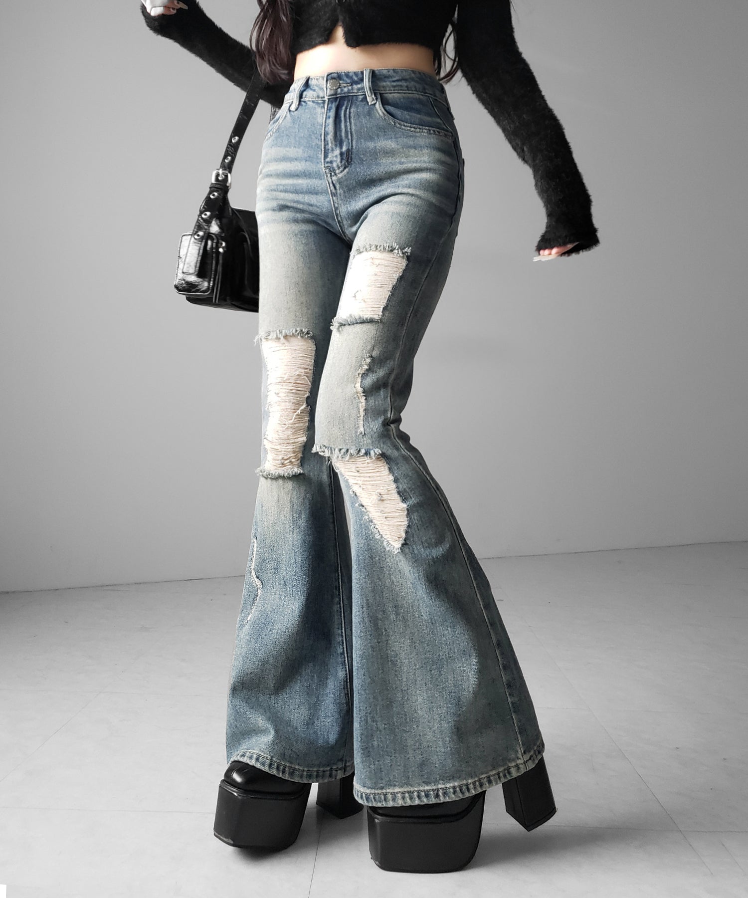 クラッシュダメージヴィンテージフレアデニム ／ crush damage vintage flare denim