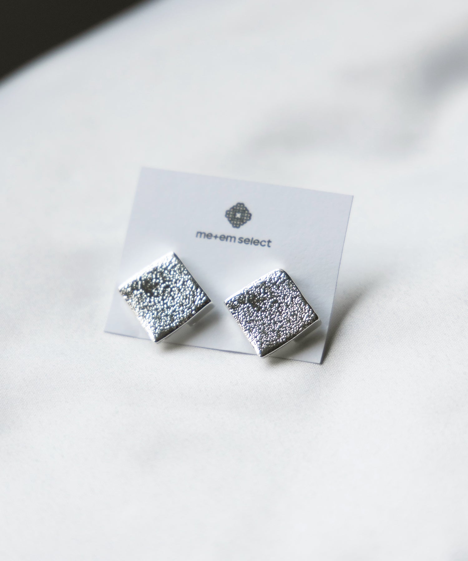 SQUARE SILVER MINIMAL PIERCE ／ スクエアシルバーミニマルピアス