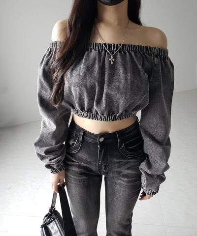 【 ２color 】ヴィンテージデニムギャザーオフショルトップス ／ vintage denim gathered off shoulder tops
