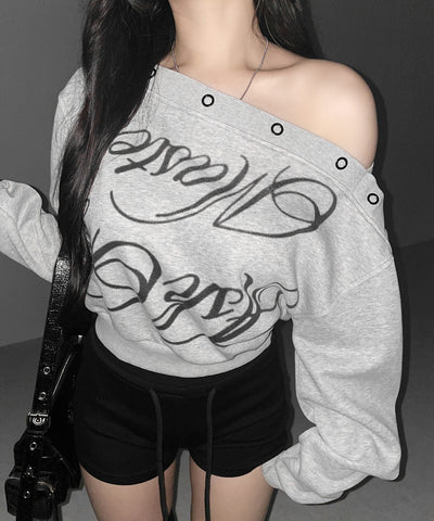 レタリングロゴワンショルスウェットトップス ／ Lettering logo one-shoulder sweat tops