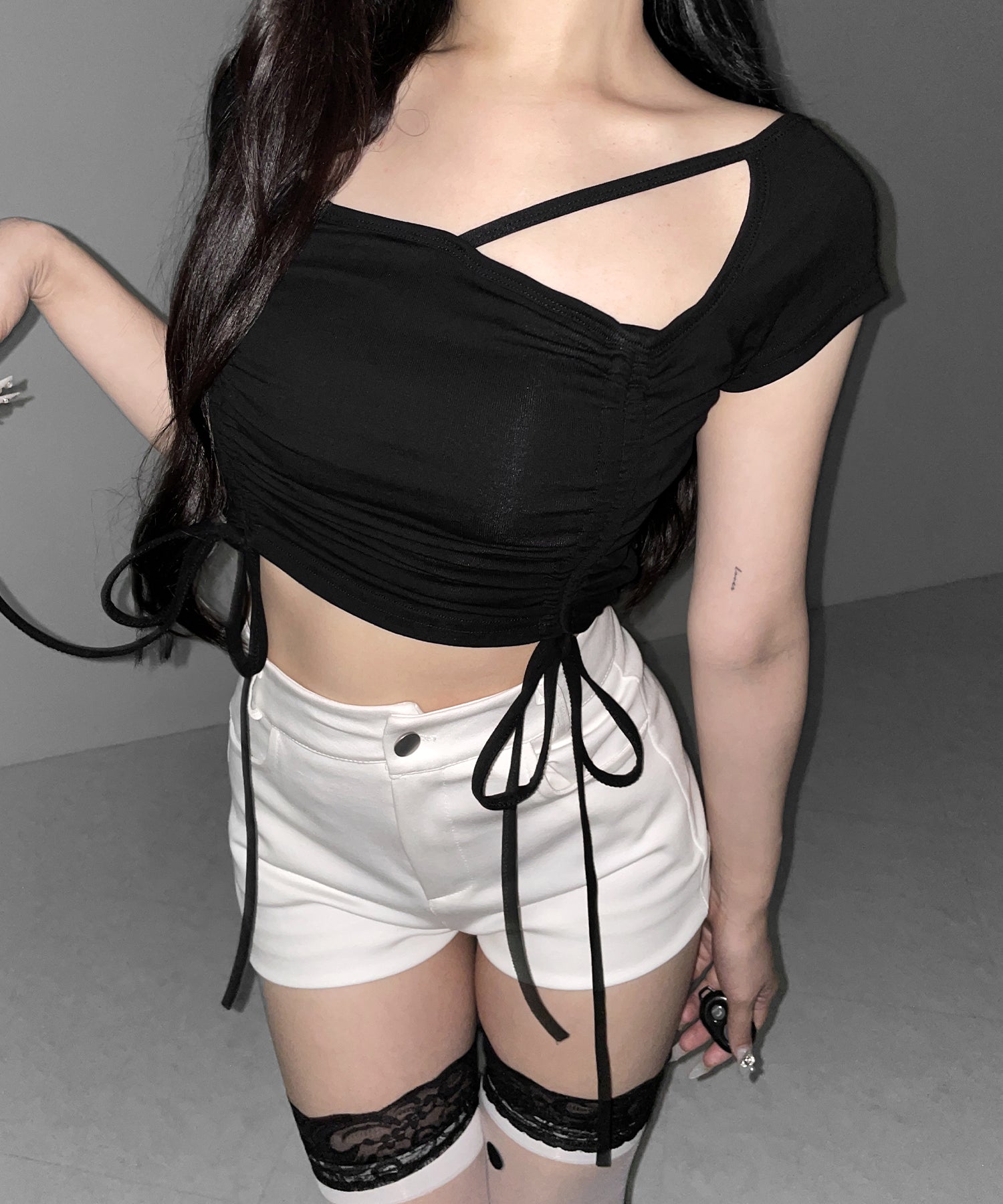 ダブルシャーリングリボンストラップＴシャツ ／ double shirring ribbon strap T-shirts