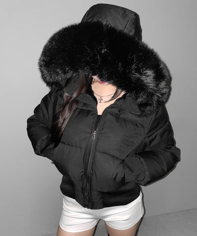 フェイクファーフード中綿ショートジャケット ／ fake fur hoodie fake down short jacket