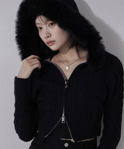 ファーフーディダブルジップショートニットパーカー ／ Fur hooded double zip short knit hoodie
