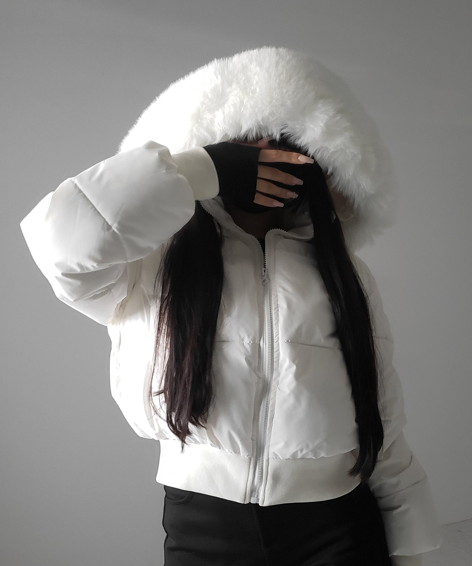 【 フード取り外し可能２ＷＡＹ 】フェイクファーフードショートダウンジャケット ／ 2WAY fake fur hoodie short down jacket