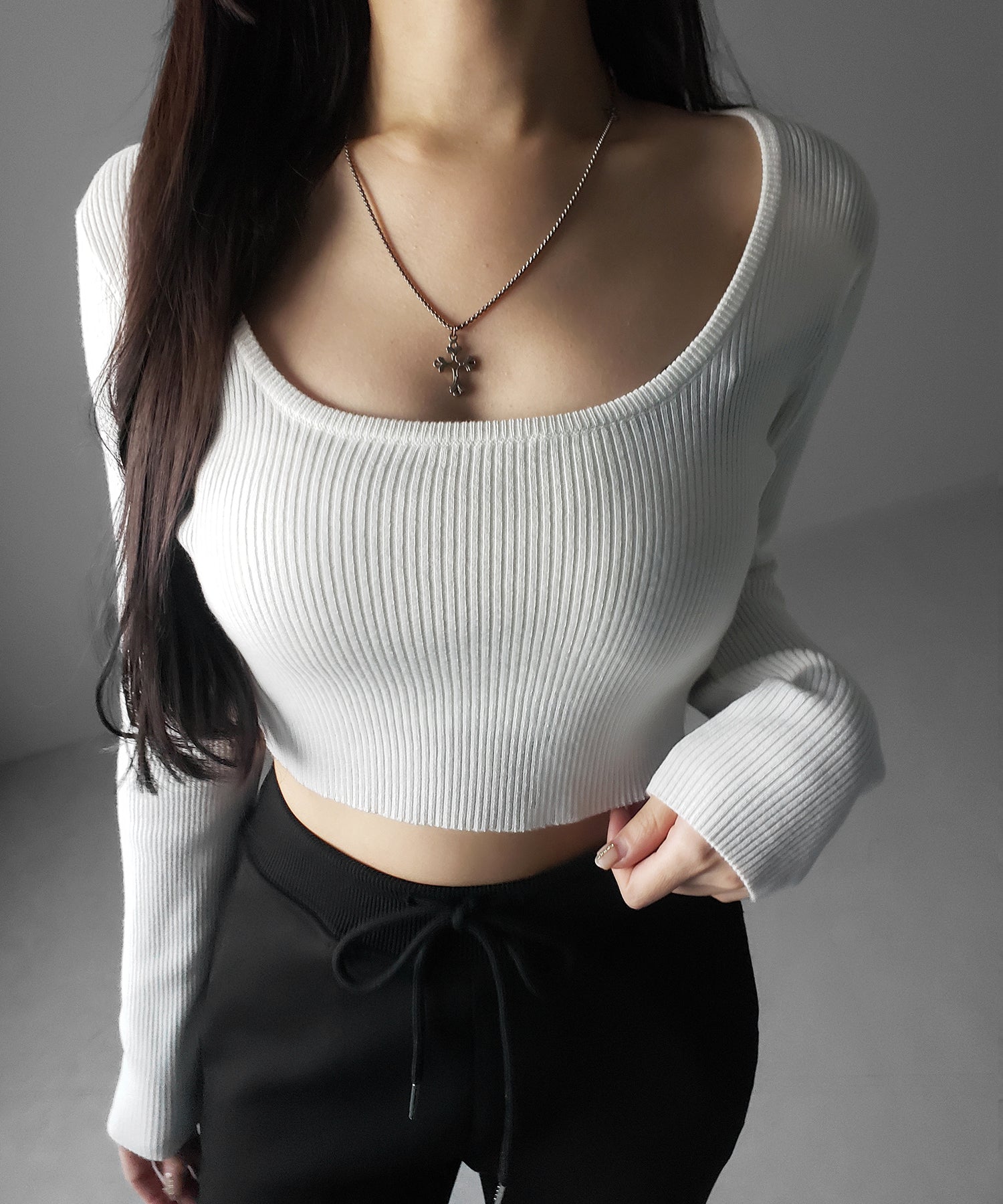 スクエアネックショートリブニットトップス ／ square neck short rib knit tops