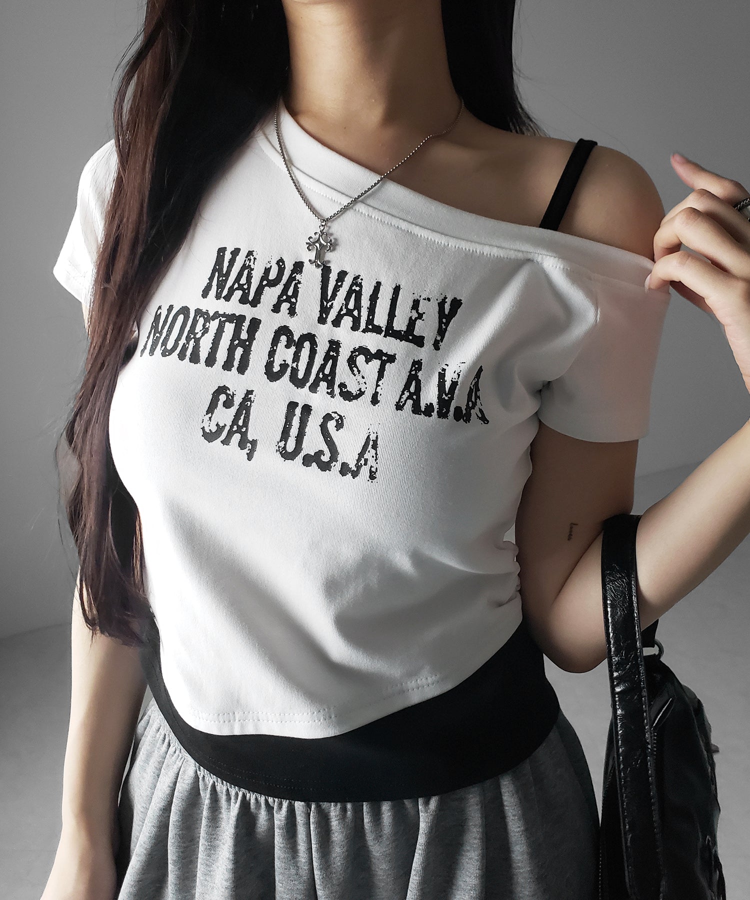 ヴィンテージロゴワンショルレイヤードＴシャツ ／ vintage logo one-shoulder layered T-shirt