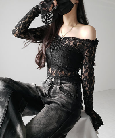 【 ２color ／２WAY 】フロントリボンオフショルスリムレーストップス ／ front ribbon off-shoulder slim lace tops
