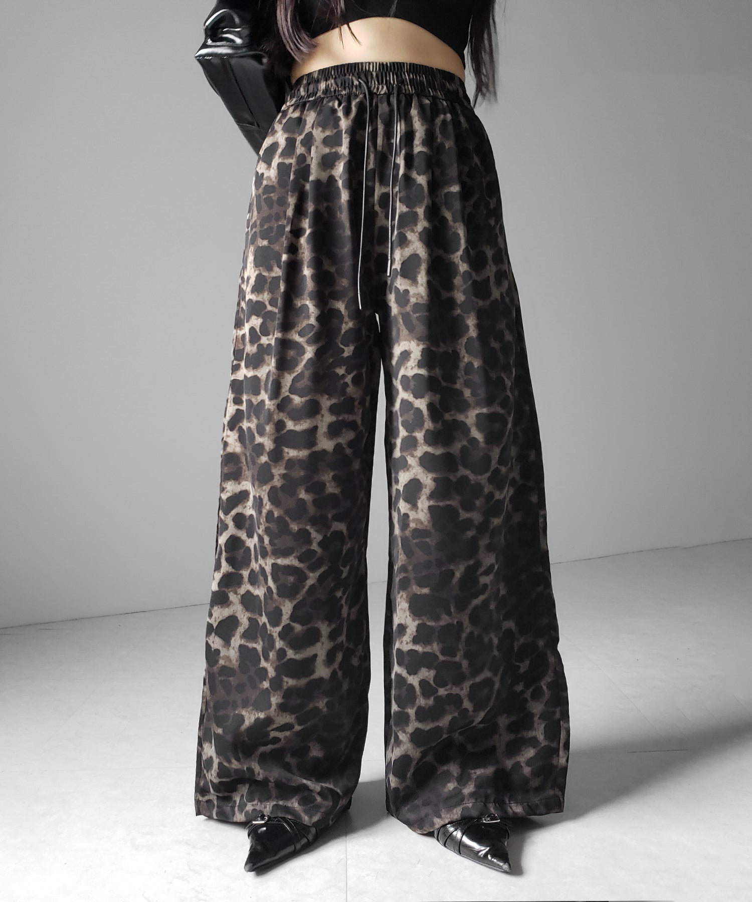 ヴィンテージレオパードリラクシーワイドイージーパンツ ／ vintage reopard relaxy wide easy pants