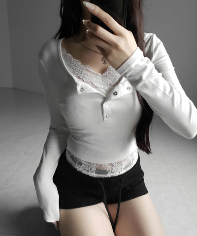 【 人気アイテムの長袖verが新登場！ 】レースレイヤードヘンリーネックスクエア長袖Ｔシャツ ／ lace layered henley neck square long sleeve T-shirt
