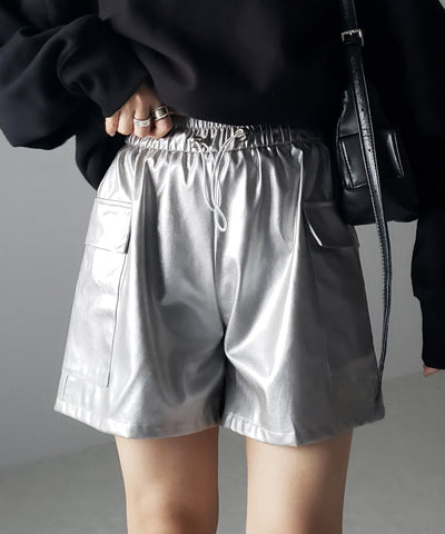 【 ２color ／ ３size 】ドローコードフェイクレザーカーゴショートパンツ