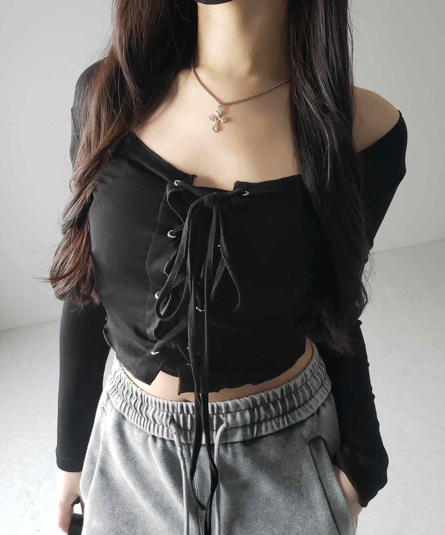 【 ３color 】レースアップフロントリボンショートスリムトップス ／ lace up front ribbon short slim tops
