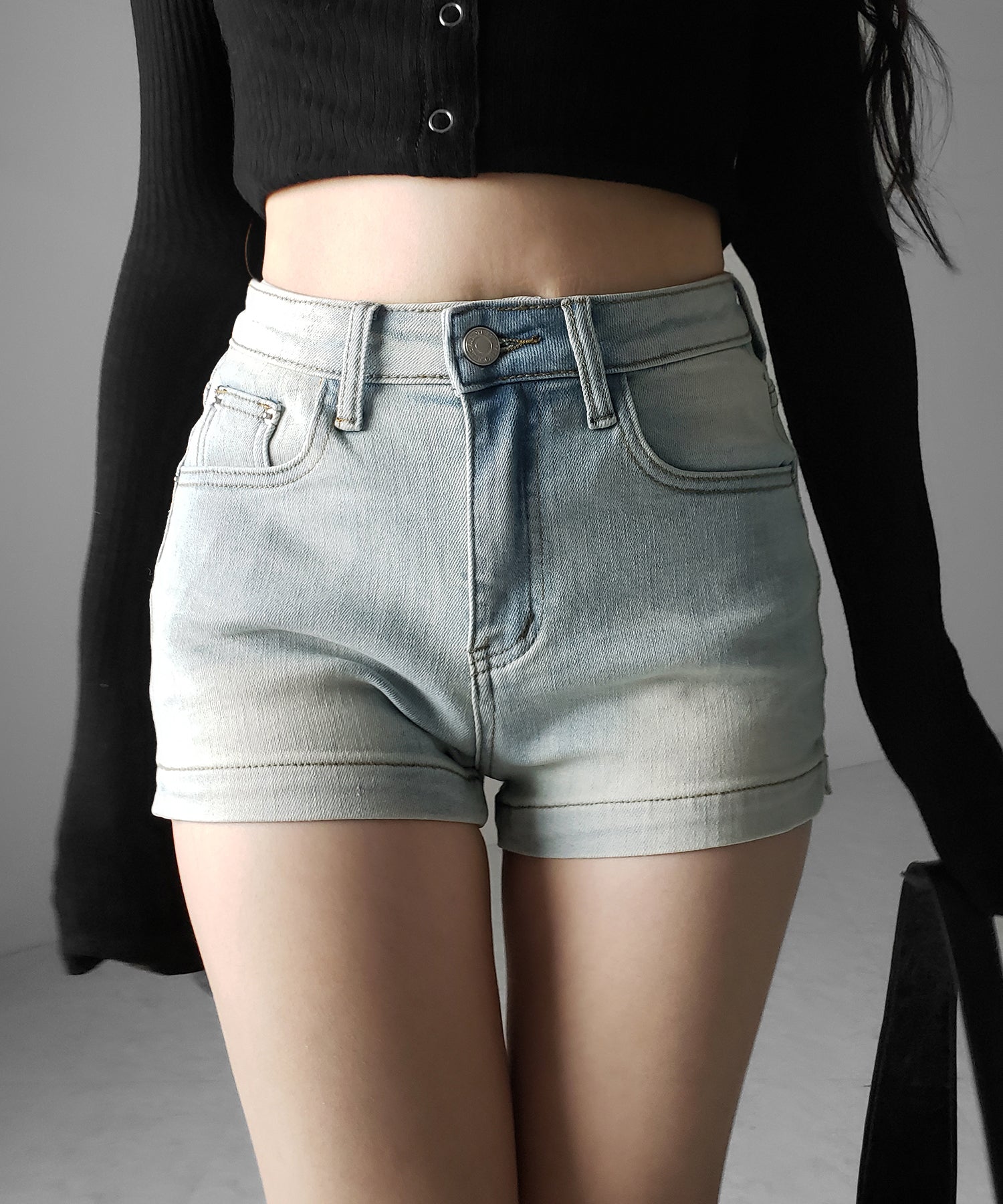 ハイウエストストレッチデニムタイトショートパンツ ／ high wast stretch denim tight short pants