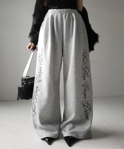 レタリングロゴ刺繍ワイドスウェットパンツ ／ lettering logo embroidery wide sweatpants