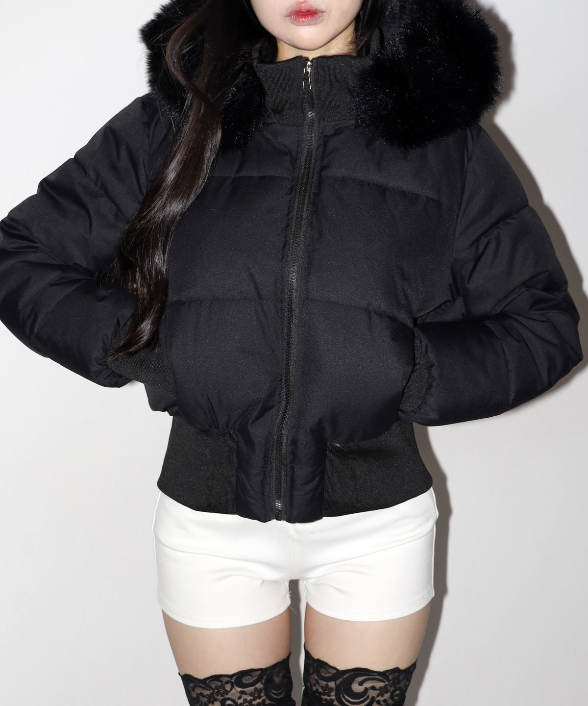 フェイクファーフード中綿ショートジャケット ／ fake fur hoodie fake down short jacket