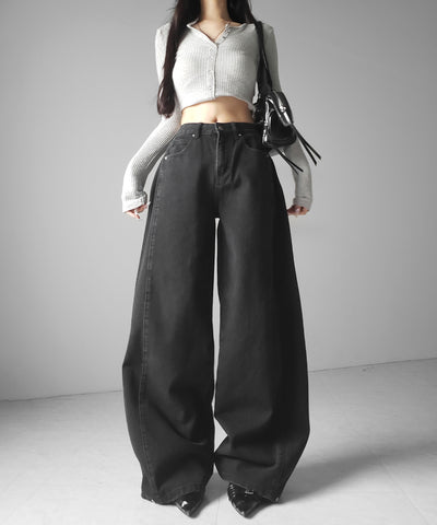 ヴィンテージライクウォッシュカーブワイドデニム ／ vintage like wash curve wide denim