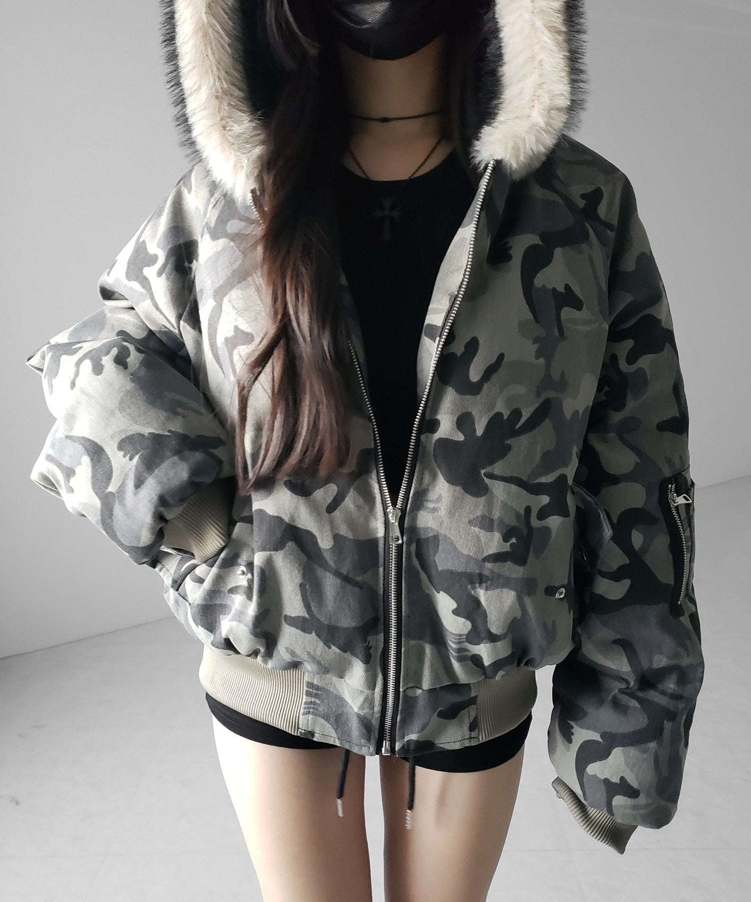 カモフラフェイクファーフーディ中綿ジャケット ／ camouflage fake fur hoodie down jacket