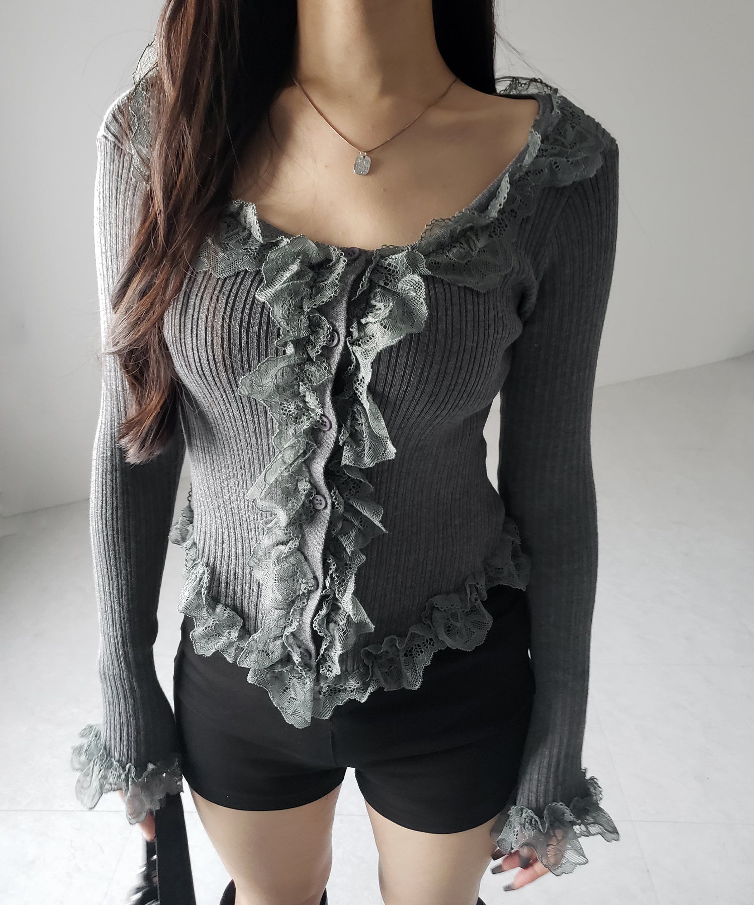 【 ３color 】レースフリルドッキングリブニットカーディガン ／ lace frill docking rib knit cardigan