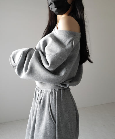 【 セットアップ 】ワンショルダーショートスウェットトップス ＋ タックワイドパンツ SET ／ off shoulder short sweat tops & tack wide pants SET