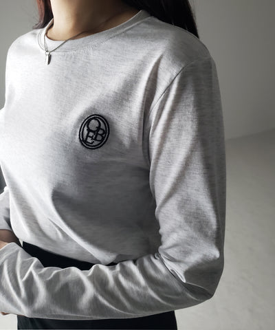 OBE刺繍 ミニロゴ長袖Ｔシャツ【 韓国製 】