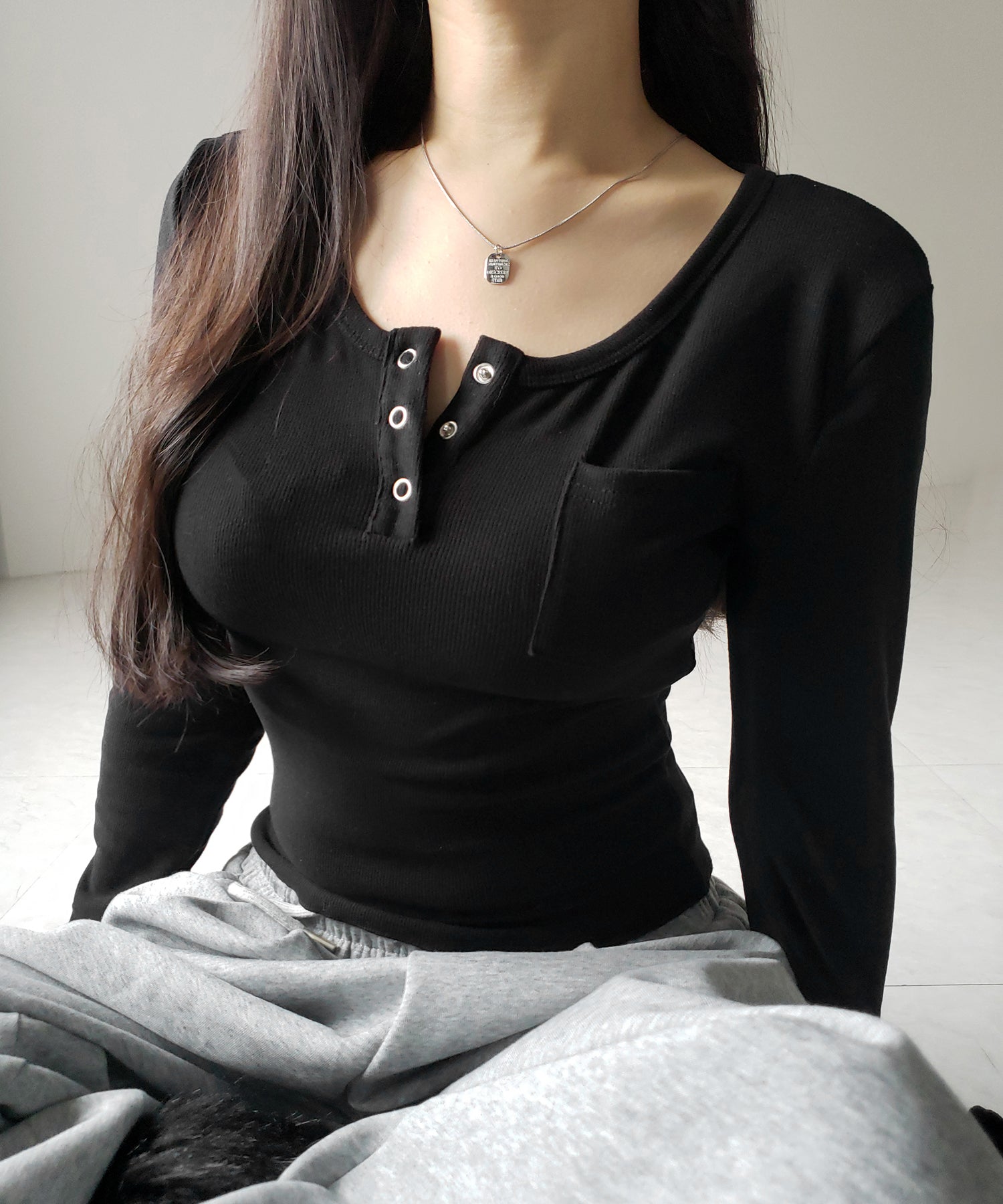 裏起毛ヘンリーネックスリムトップス ／ urakimo henry neck slim tops