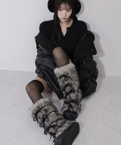 ボリュームフェイクファーレースアップロングブーツ ／ volume fake fur laceup long boots