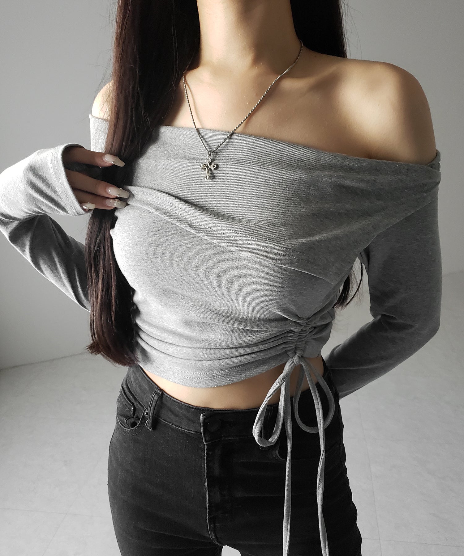 シャーリングリボンショートオフショルカットソートップス ／ shirring ribbon short off shoulder cutsew tops
