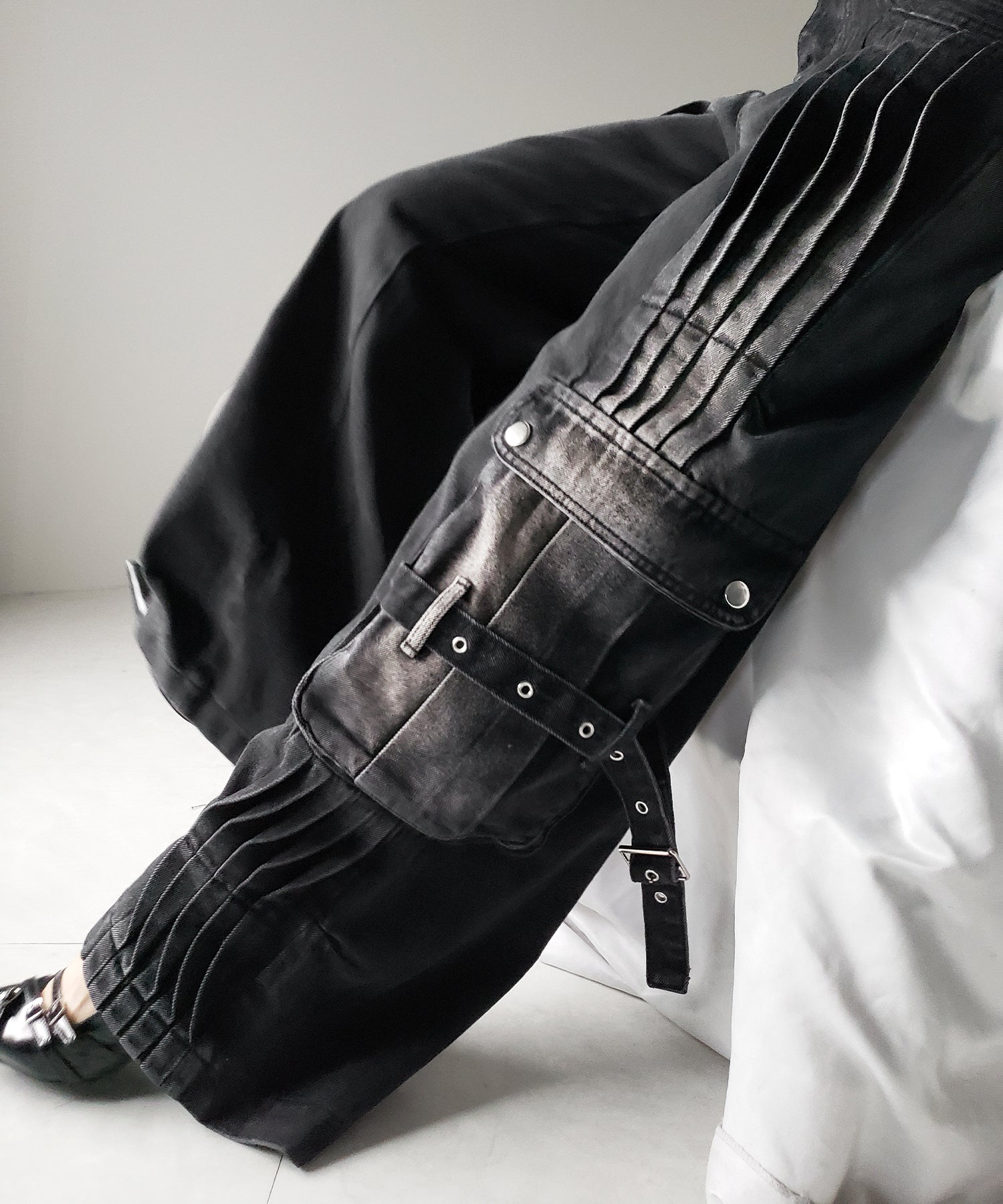 【 ４size 】カーゴプリーツブラックヴィンテージワイドデニム ／cargo pleated black vintage wide denim