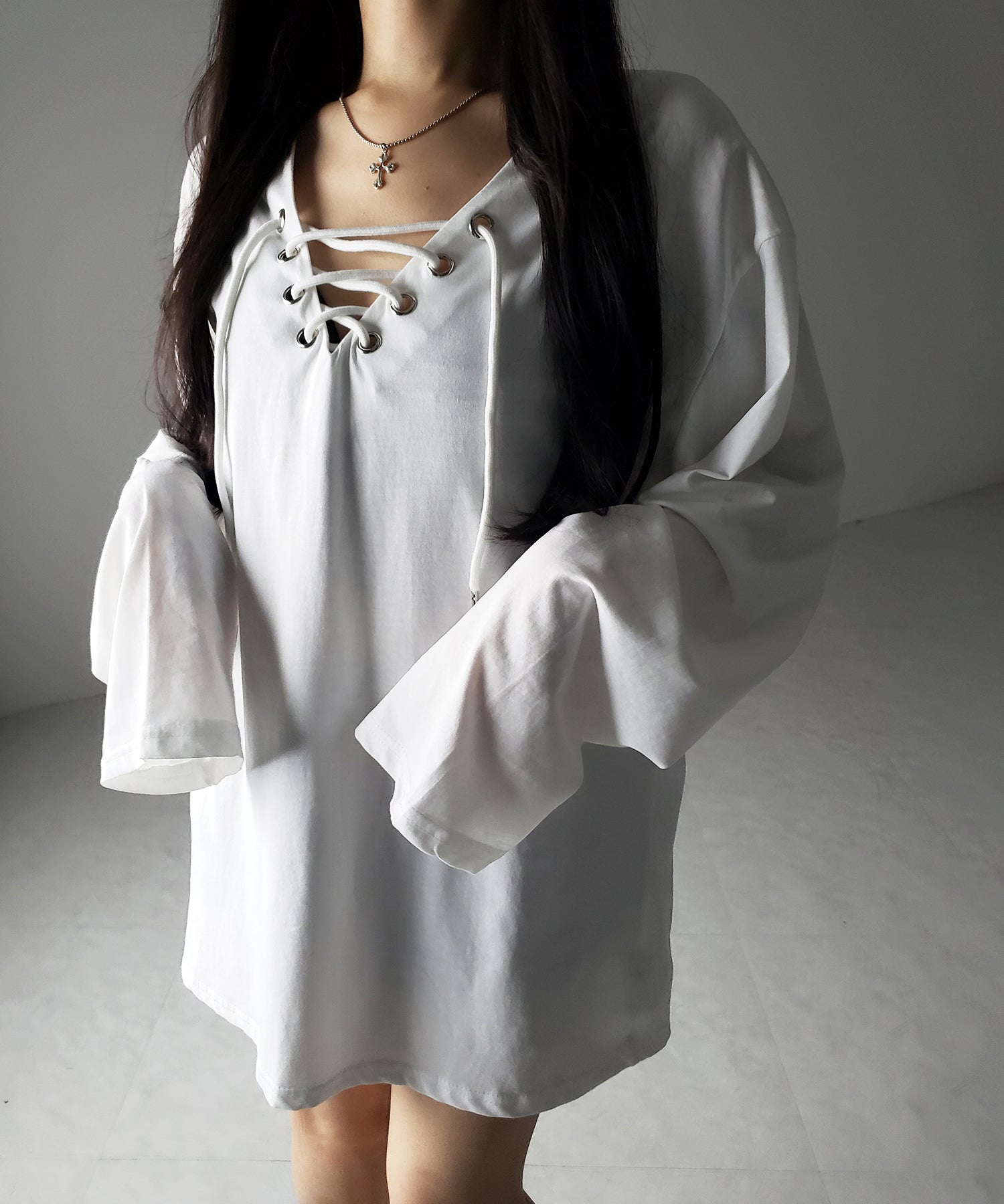 【 ２color 】レースアップルーズシルエット長袖ビッグTシャツ ／ laceup loose silhouette long sleeve big T-shirt
