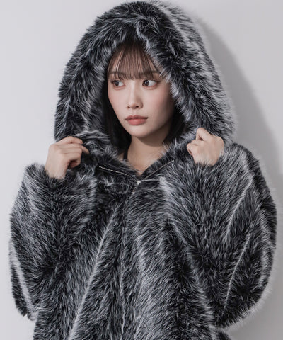 フェイクファーフーディミドルコート ／ fake fur hoodie middle coat
