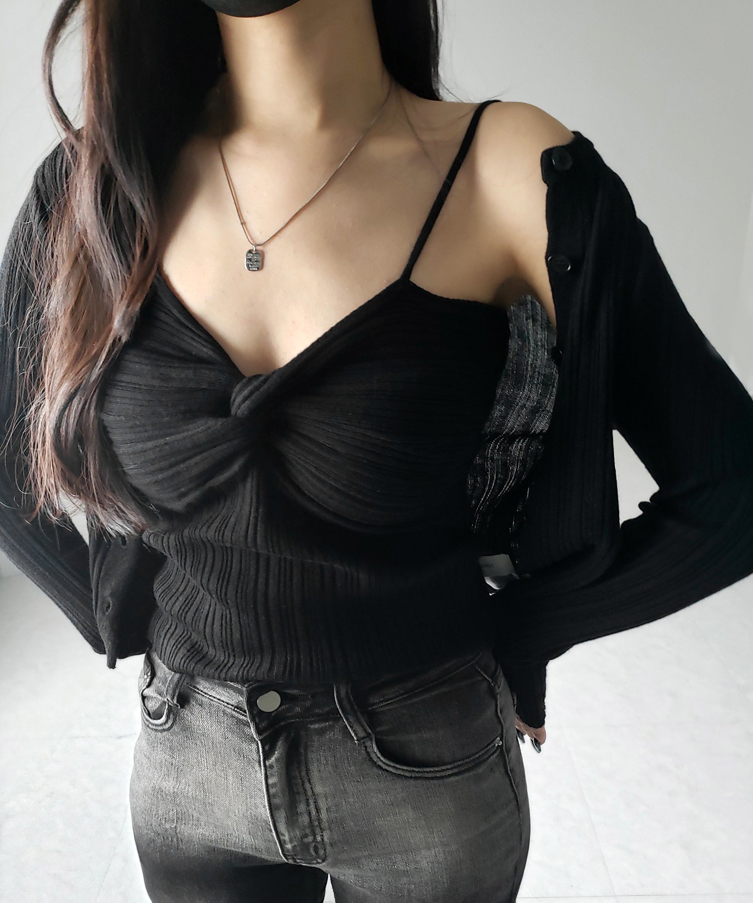 【 2点セット 】ツイストリブニットキャミソール ＋シアーリブショートカーディガン SET ／ twisted rib knit camisole + sheer rib short cardigan SET