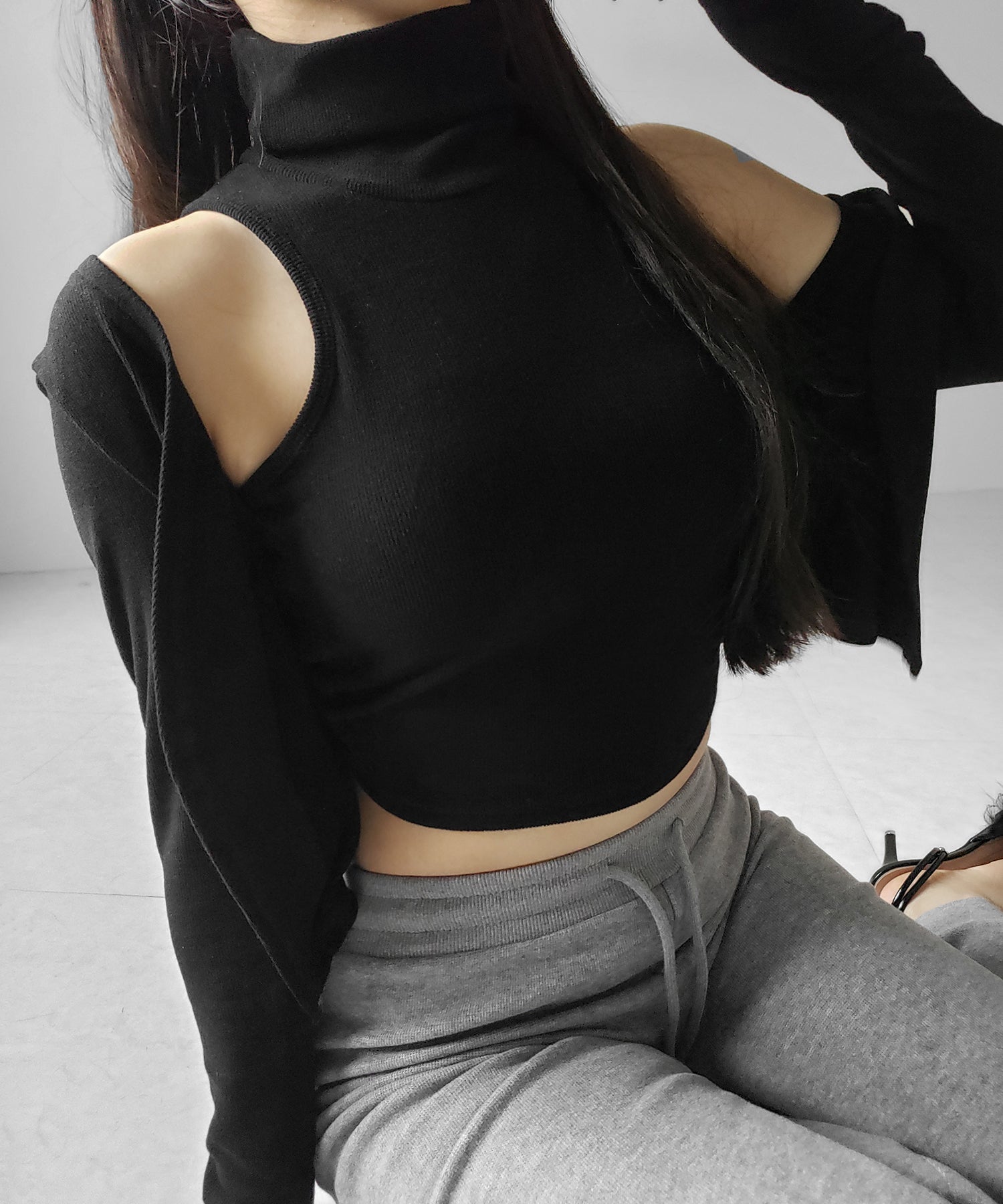 【 裏微起毛 ／ 2点セット 】ハイネックノースリーブトップス ＋ ショートカーディガン SET ／ high neck nosleeve tops + short cardigan SET