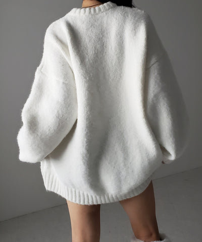 オーバーサイズフラッフィーニットプルオーバー ／ oversize fluffy knit pullover