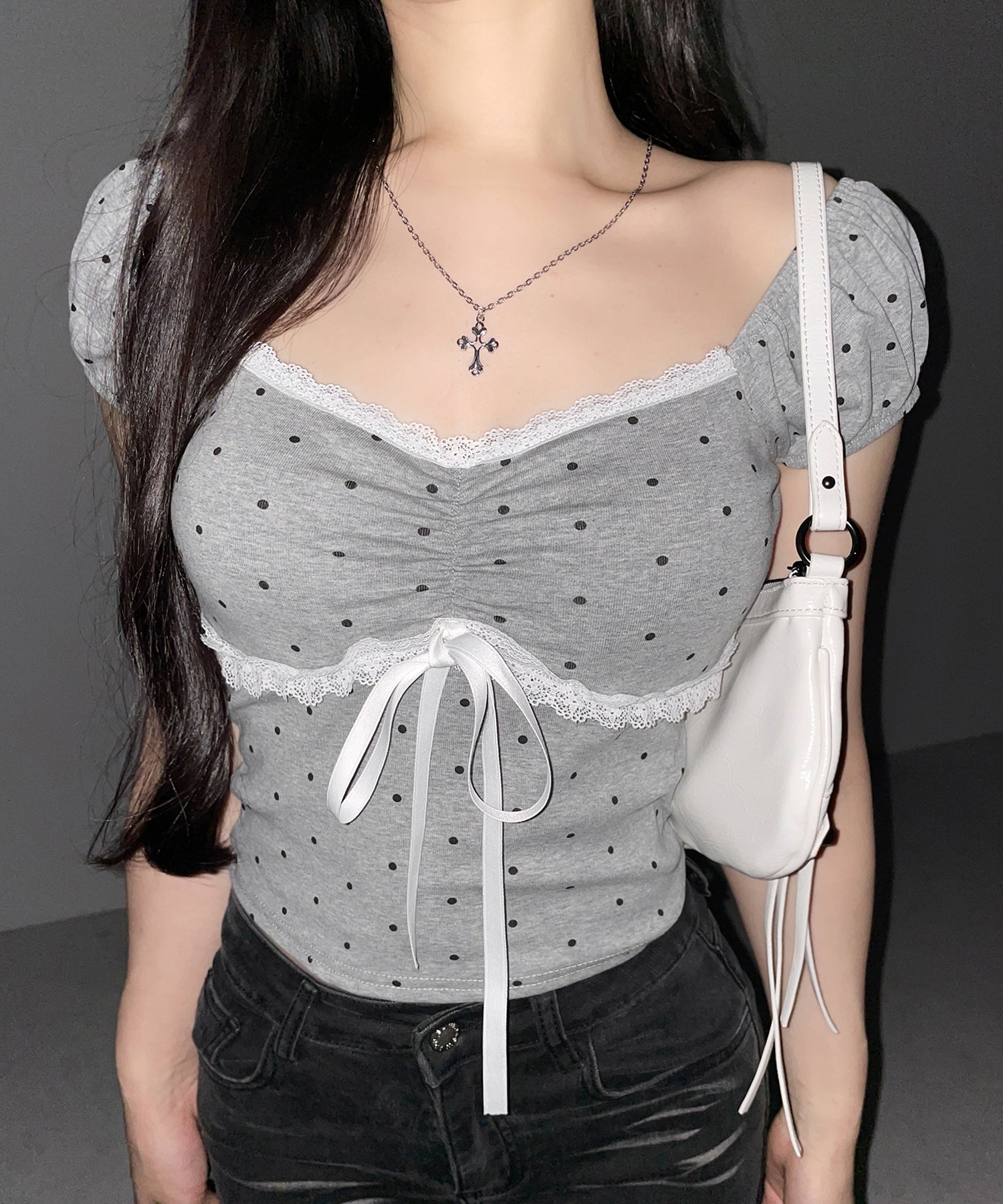 ドットレースリボンギャザーオフショルトップス ／ dot lace ribbon gathered off shoulder tops