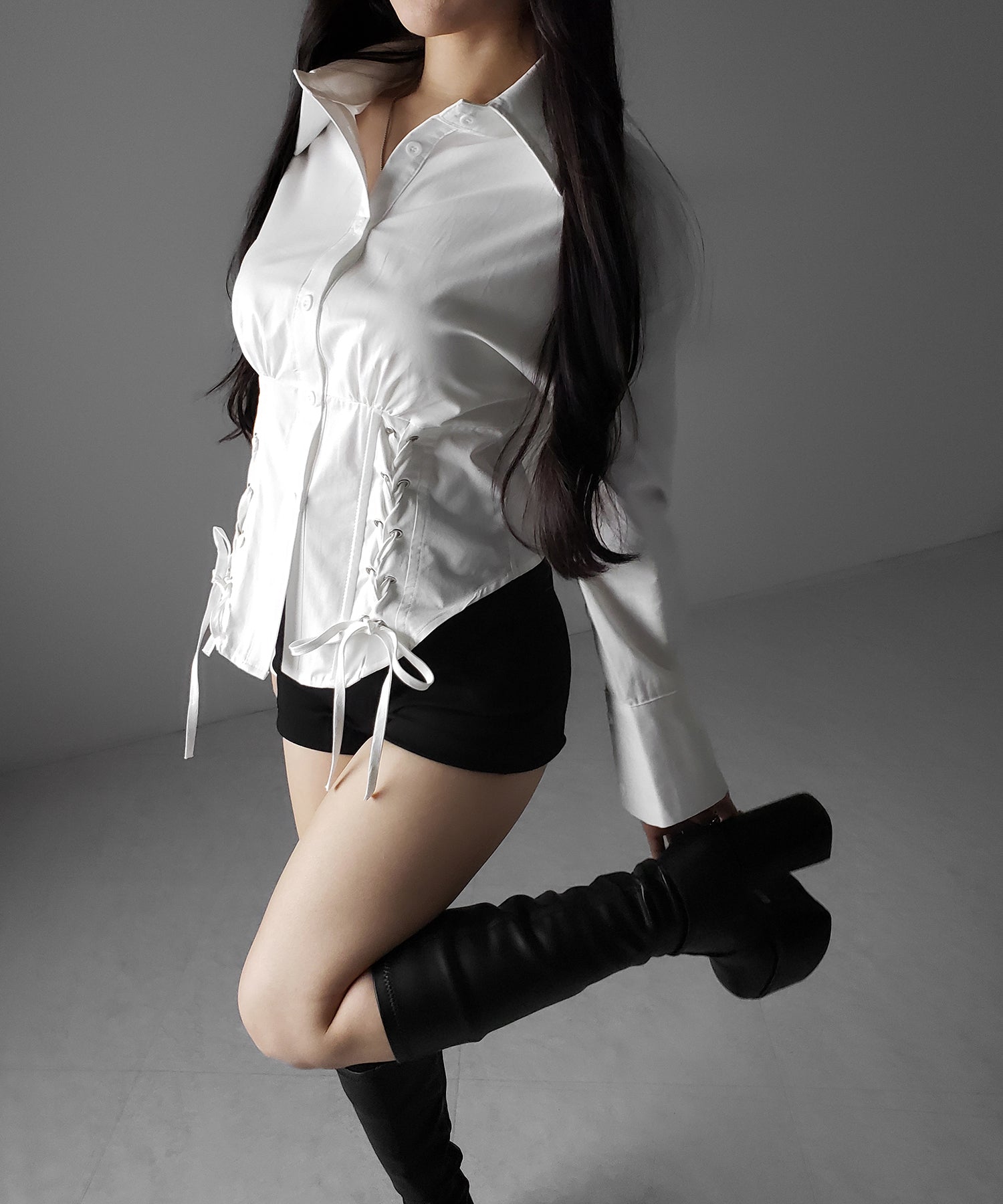ダブルレースアップリボンシャツ ／ double lace up ribbon shirts