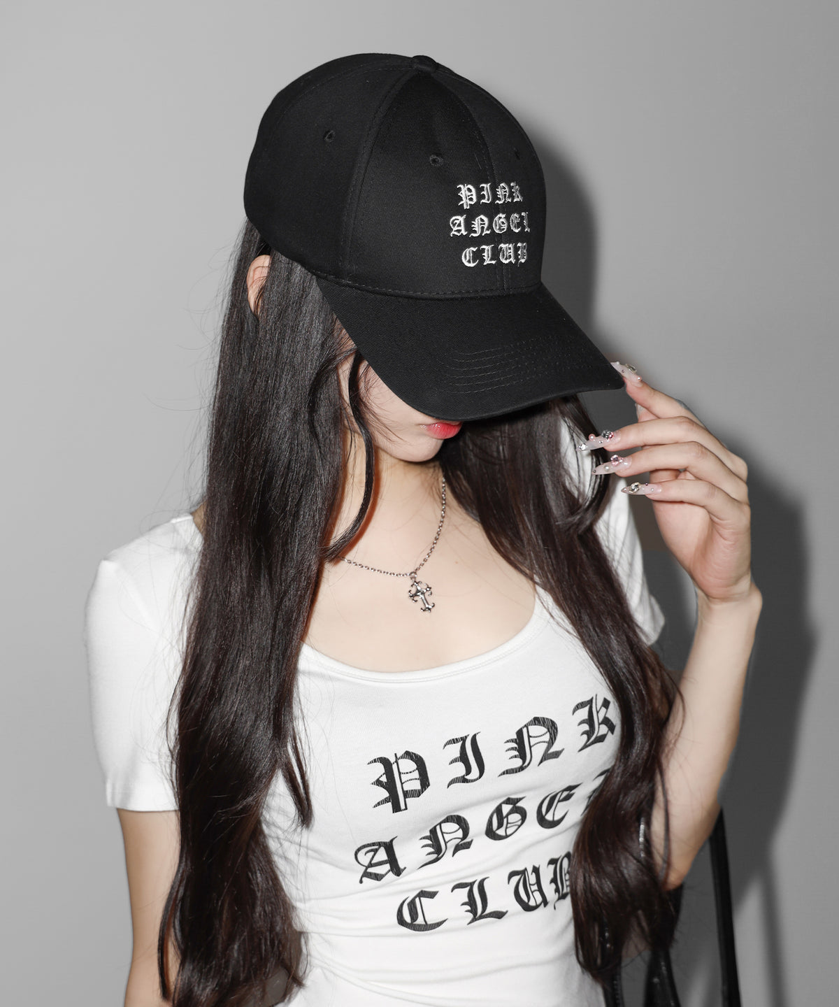 【 PINK ANGEL CLUB 】 GRUNGE LOGO embroidery CAP ／ グランジロゴ刺繍キャップ