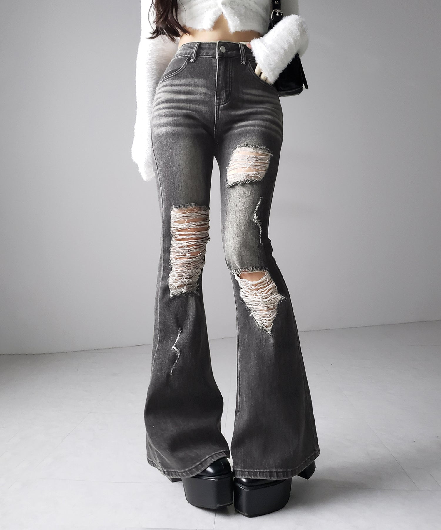 クラッシュダメージヴィンテージフレアデニム ／ crush damage vintage flare denim