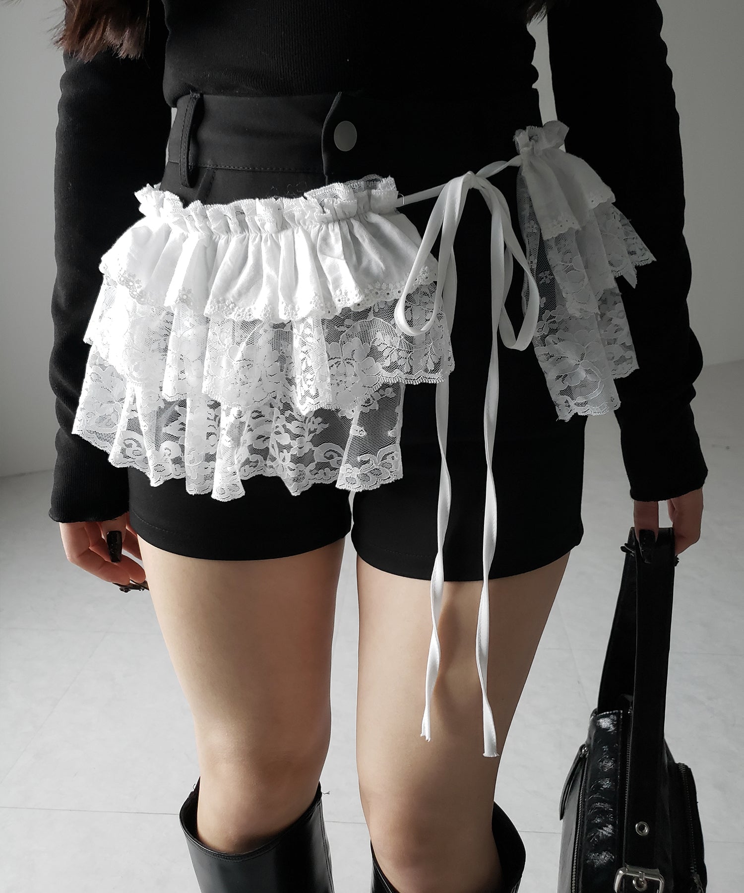 【 ２color 】ストラップリボンレースフリルミニ巻きスカート ／ strap ribbon lace frill mini wrap skirt