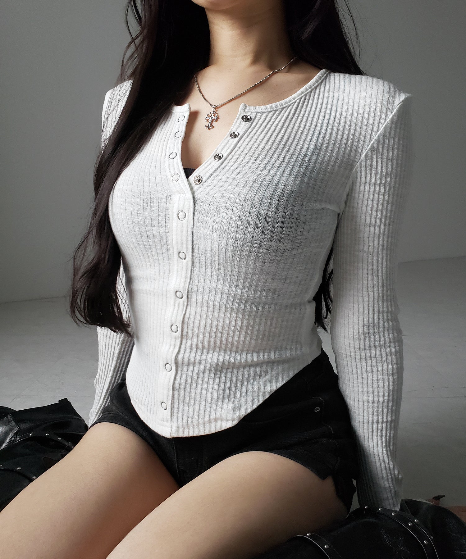 スナップボタンタイトリブカットソートップス ／ snap button tight ribbed cutsew tops