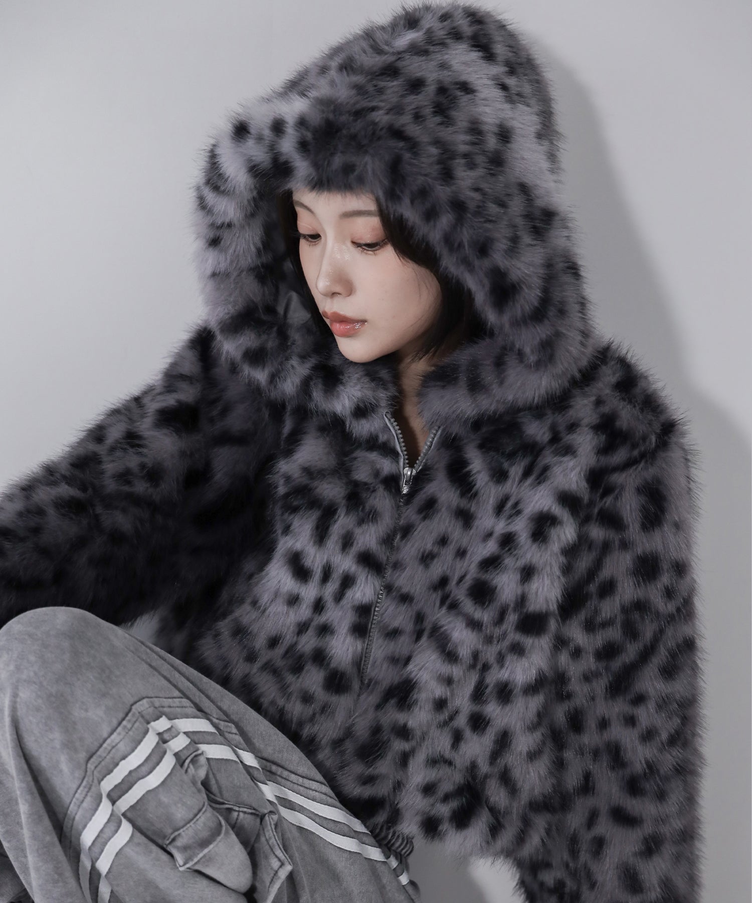 レオパードフェイクファーフーディショートコート ／ reopard fakefur hoodie short coat