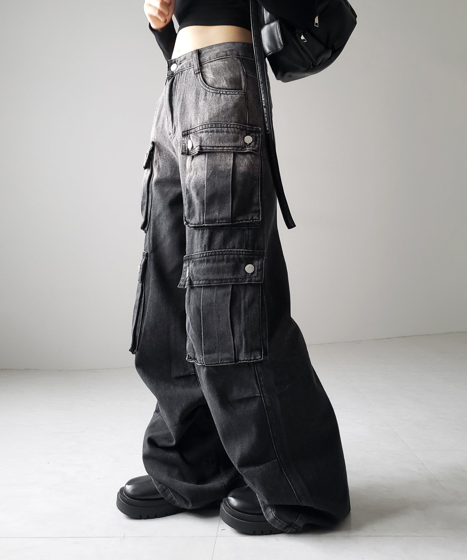 【 ３color ／４size 】オーバーダイグラデーションヴィンテージワイドカーゴデニム ／ overdyed gradation vintage wide cargo denim