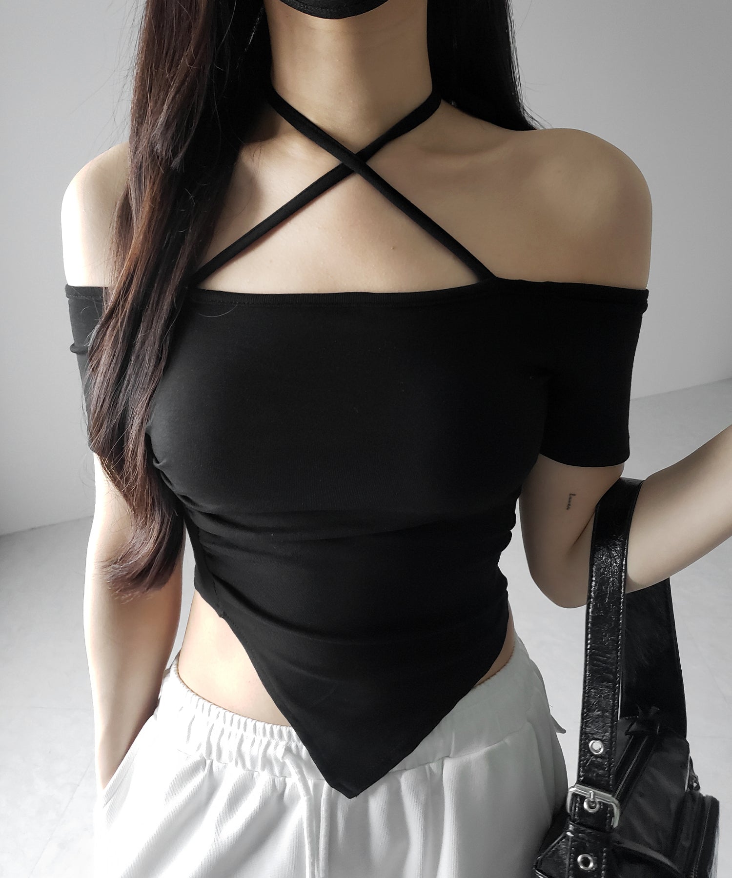 【 ３color 】クロスネックアシメギャザーオフショルＴシャツ ／ cross neck asymmetry gather off shoulder T-shirt