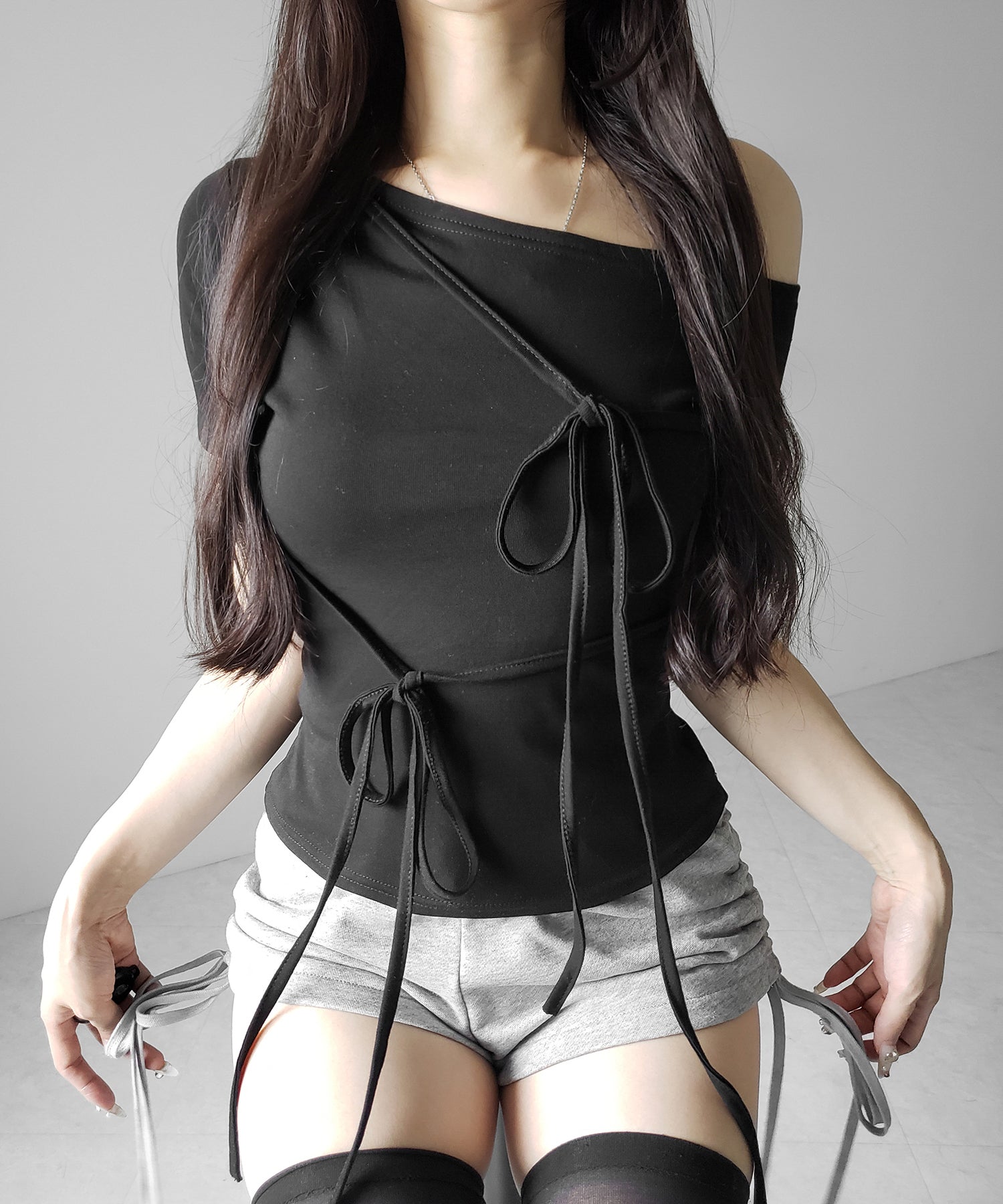 ストリングリボンスリムフィットTシャツ ／ string ribbon slim fit T-shirts