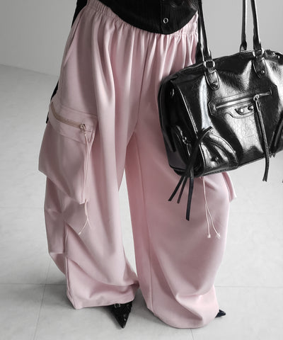 【 裾絞り可能２WAY 】ドローコードタックワイドカーゴスウェットパンツ ／ drawcord tuck wide cargo sweatpants