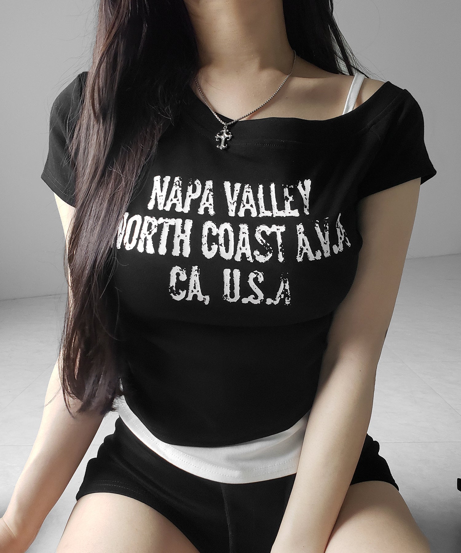 ヴィンテージロゴワンショルレイヤードＴシャツ ／ vintage logo one-shoulder layered T-shirt