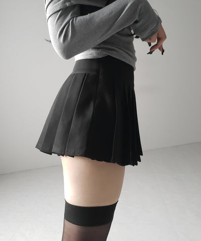 【 ２color 】プリーツマイクロミニスカパン ／ pleated micro mini skirt pants