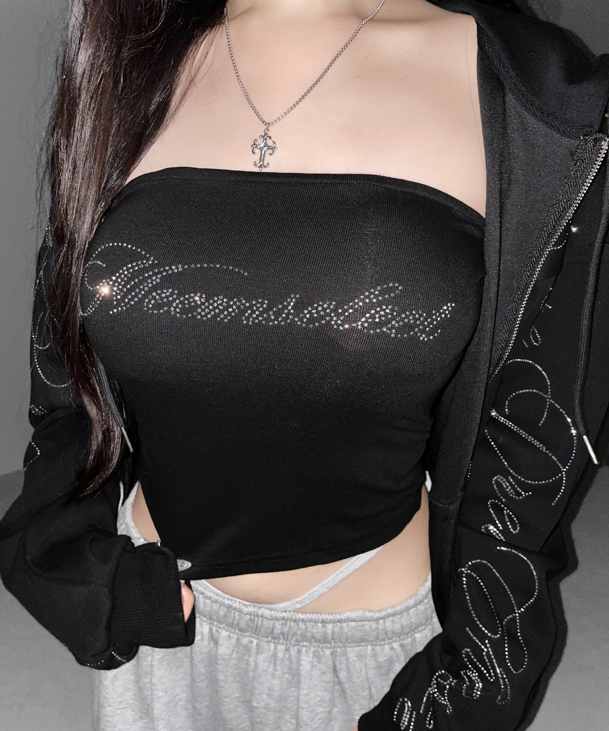 【 セットアップ可能 】ラインストーンロゴベアトップ ／ Rhine stone logo bare top