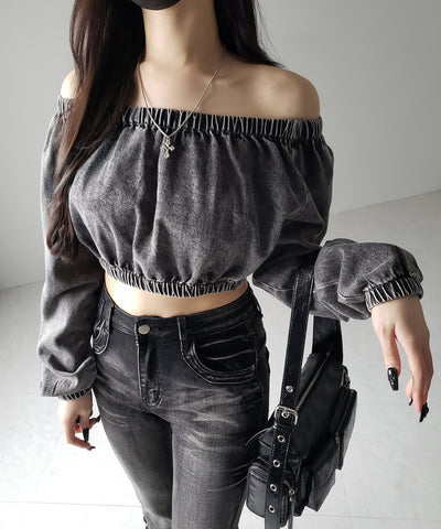 【 ２color 】ヴィンテージデニムギャザーオフショルトップス ／ vintage denim gathered off shoulder tops