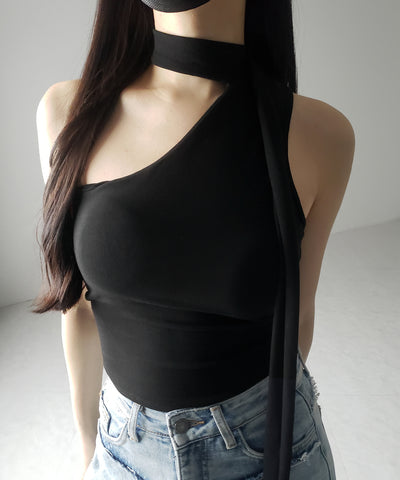 【 ３color ／ カップ付 】チョーカータイアシンメトリーワンショルキャミソール ／ choker tie asymmetry one-shoulder camisole